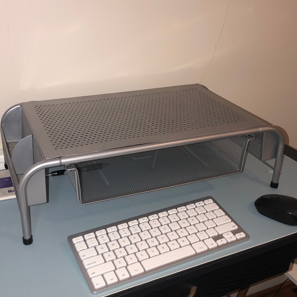 Desk/computer organizer